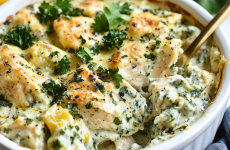 Dump-and-Bake Chicken Tzatziki Casserole