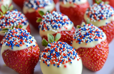 Patriotic White Chocolate Strawberries